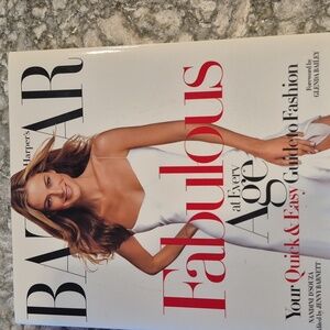 Harper's Bazaar Book Faulous At Evert Age , Your Quick & Easy Guide To Fashion